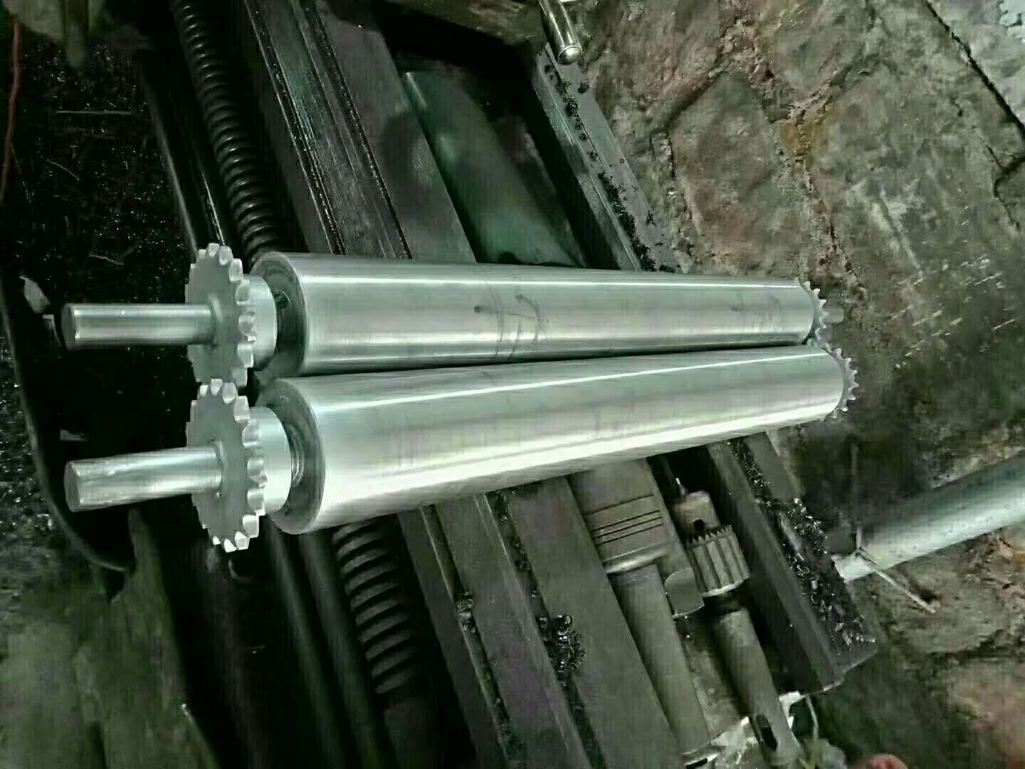 动力滚筒